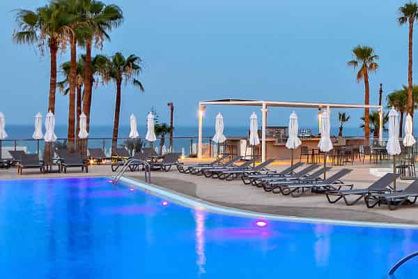 Leonardo Crystal Cove Hotel & Spa by the Sea - Thetis Pool Bar