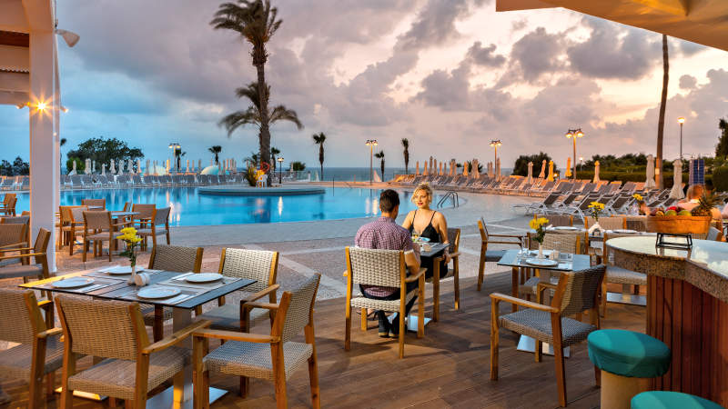 Leonardo Laura Beach and Splash Resort - Mourayio Greek Taverna