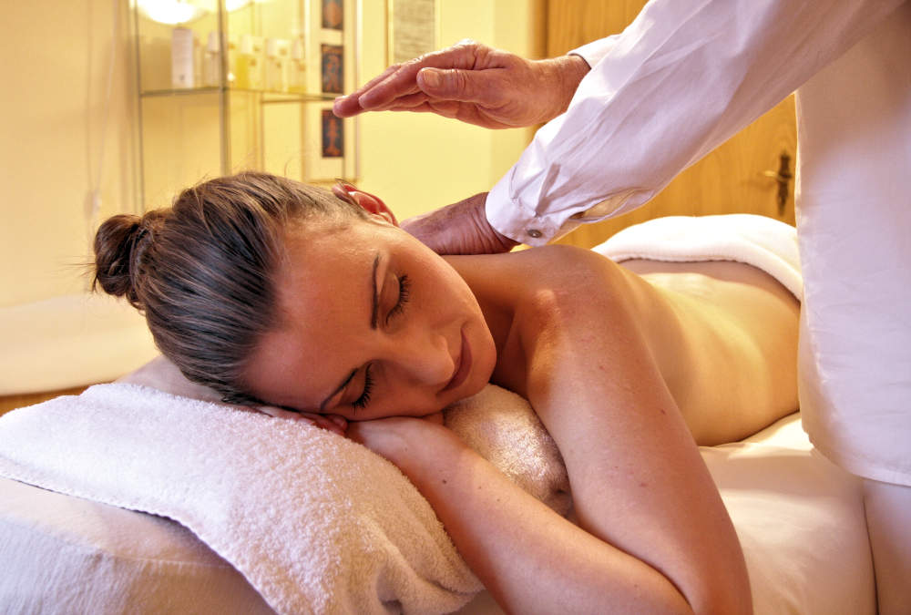 Leonardo Laura Beach and Splash Resort - Massages