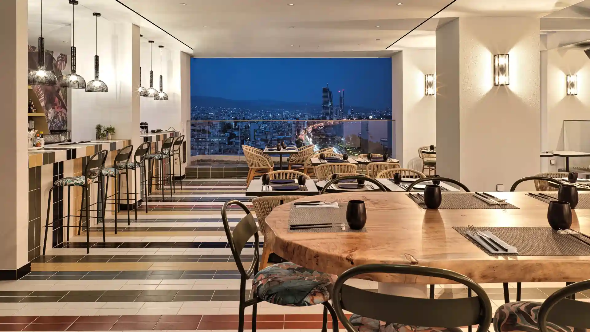 NYX Hotel Limassol - Mizu-Mazu ASIAN Restaurant