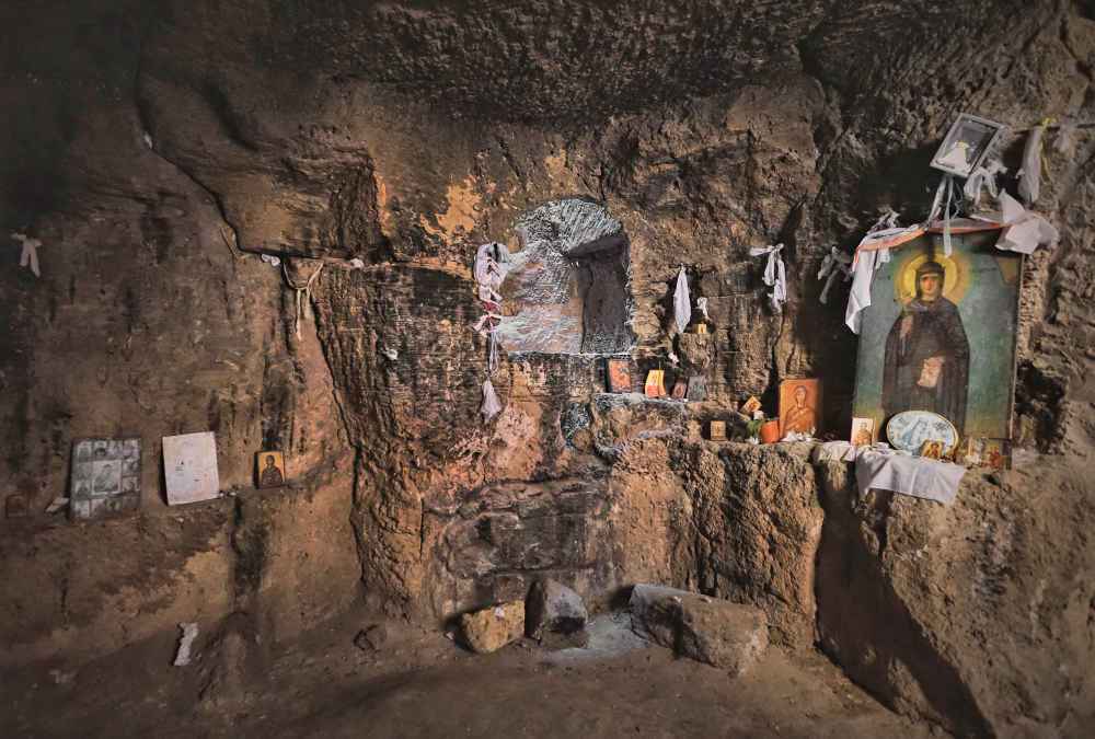 Agia Solomoni Catacombs