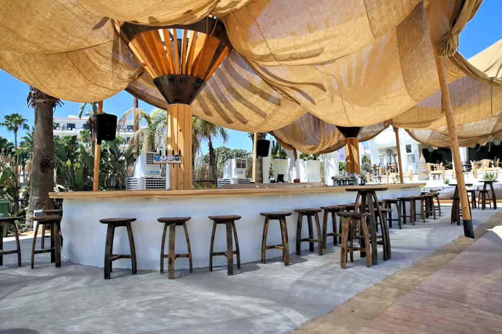 Nava Seaside Lounge and Restaurant
