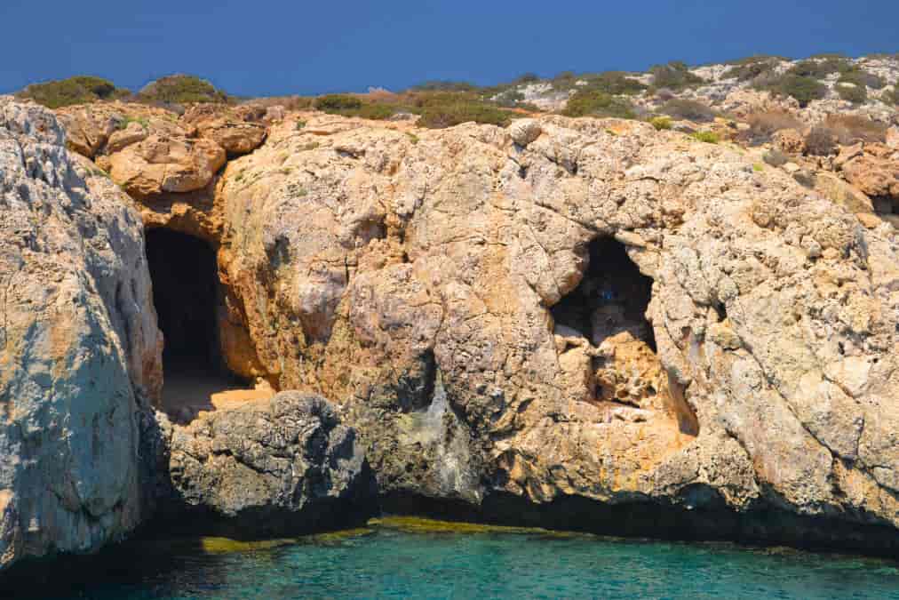 Cyclops Cave