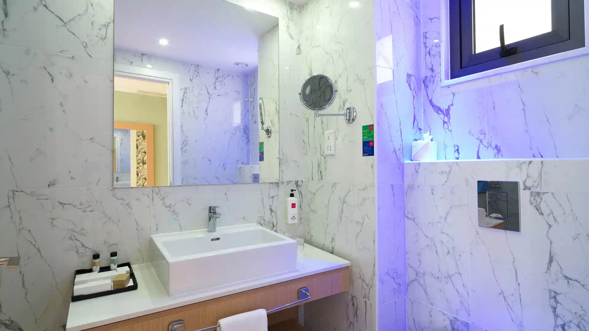 Junior Suite with outdoor hot tub