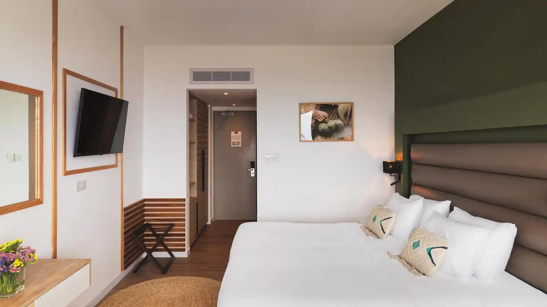 Deluxe Room Sea View with Executive Lounge Access
