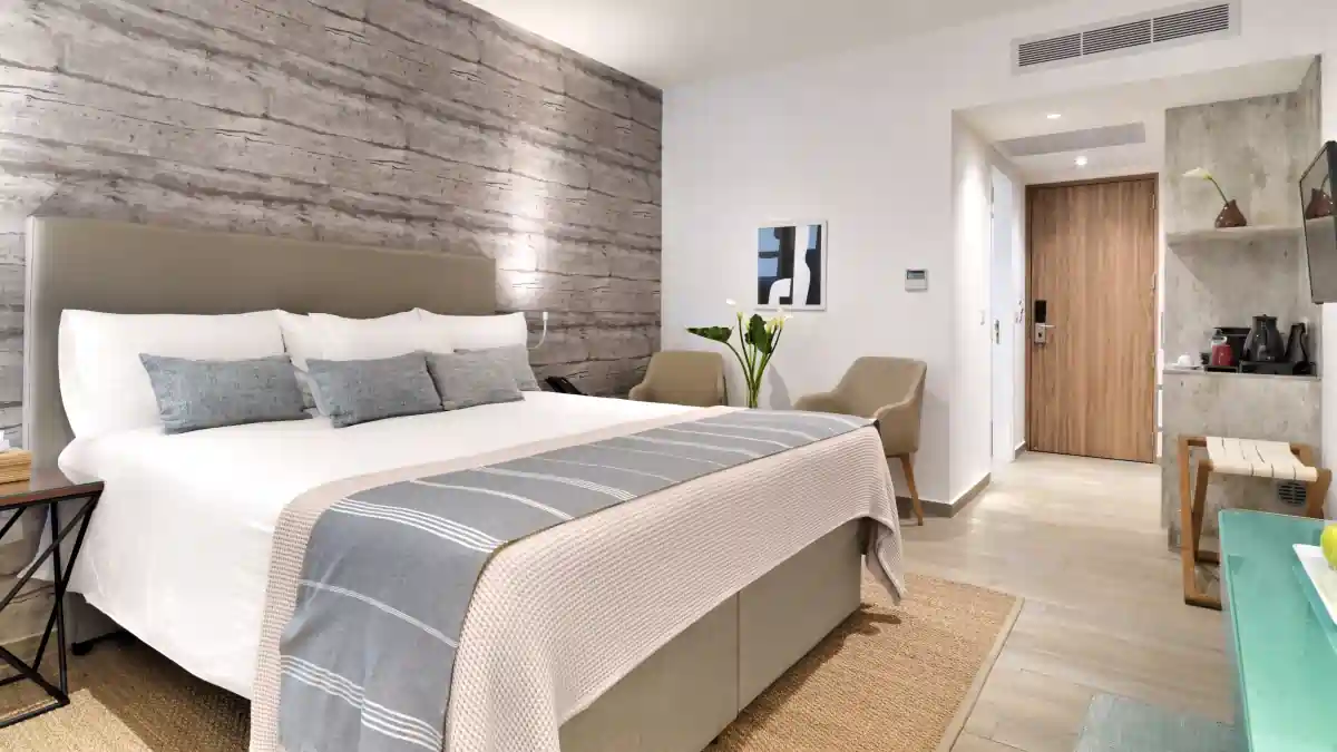 Deluxe Room with Executive Lounge Access