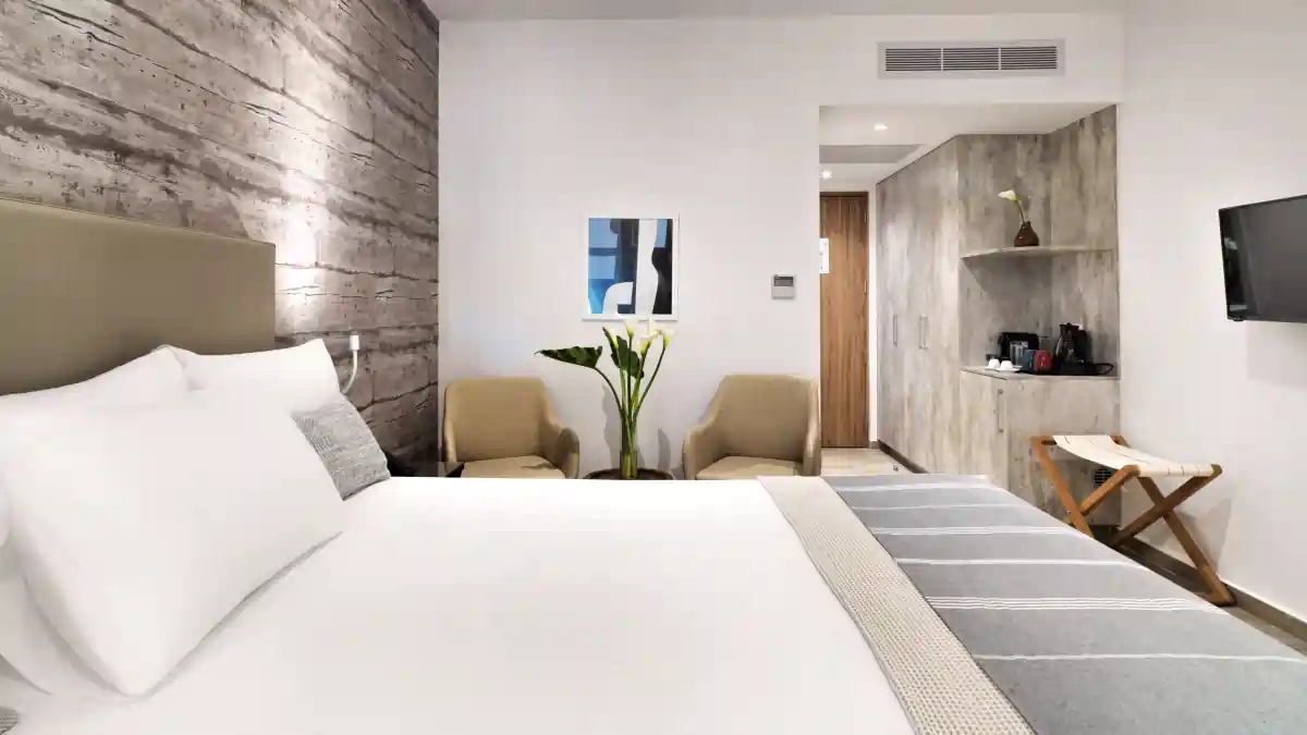 Deluxe Room with Executive Lounge Access