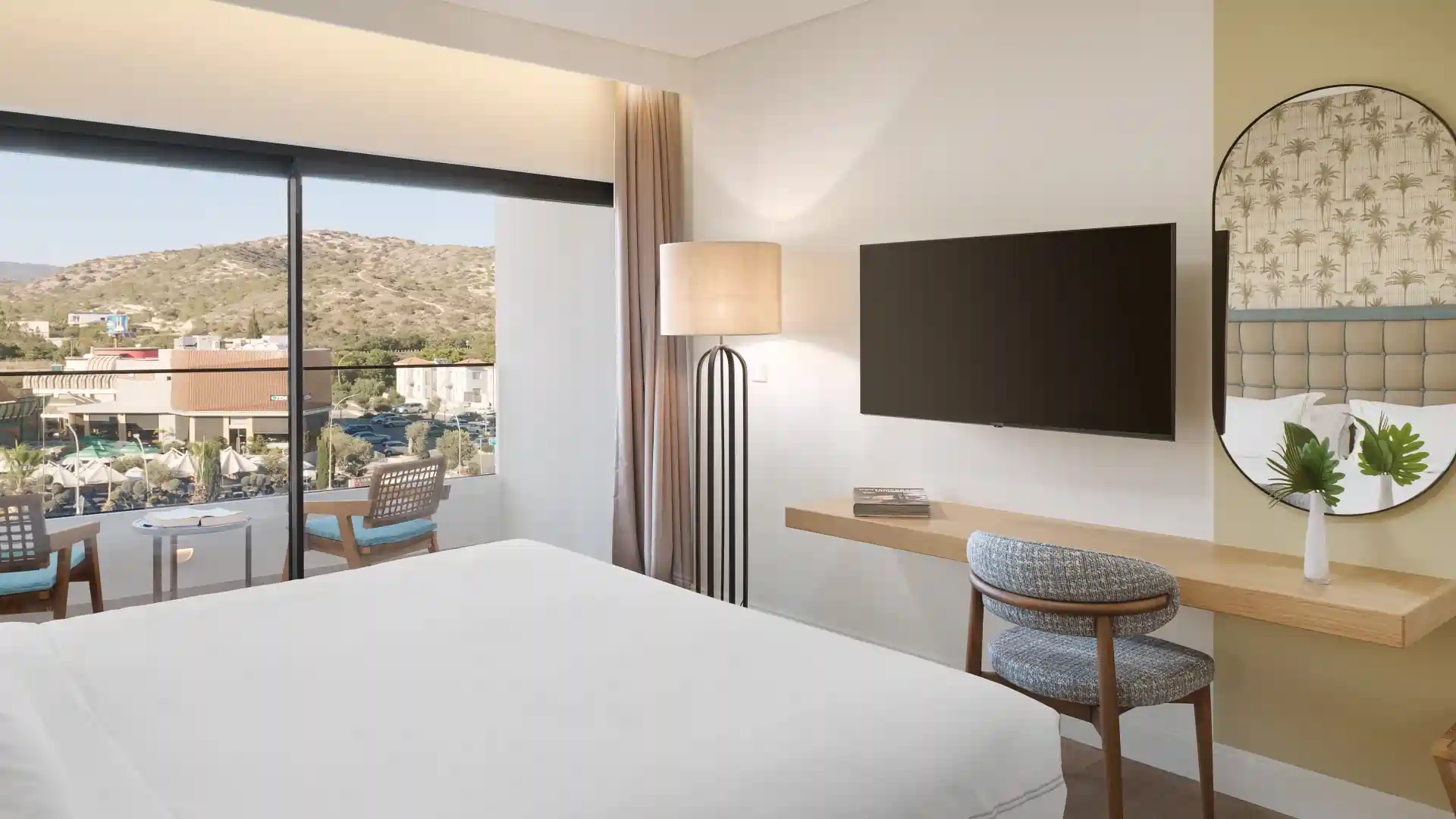 Deluxe Room Inland View