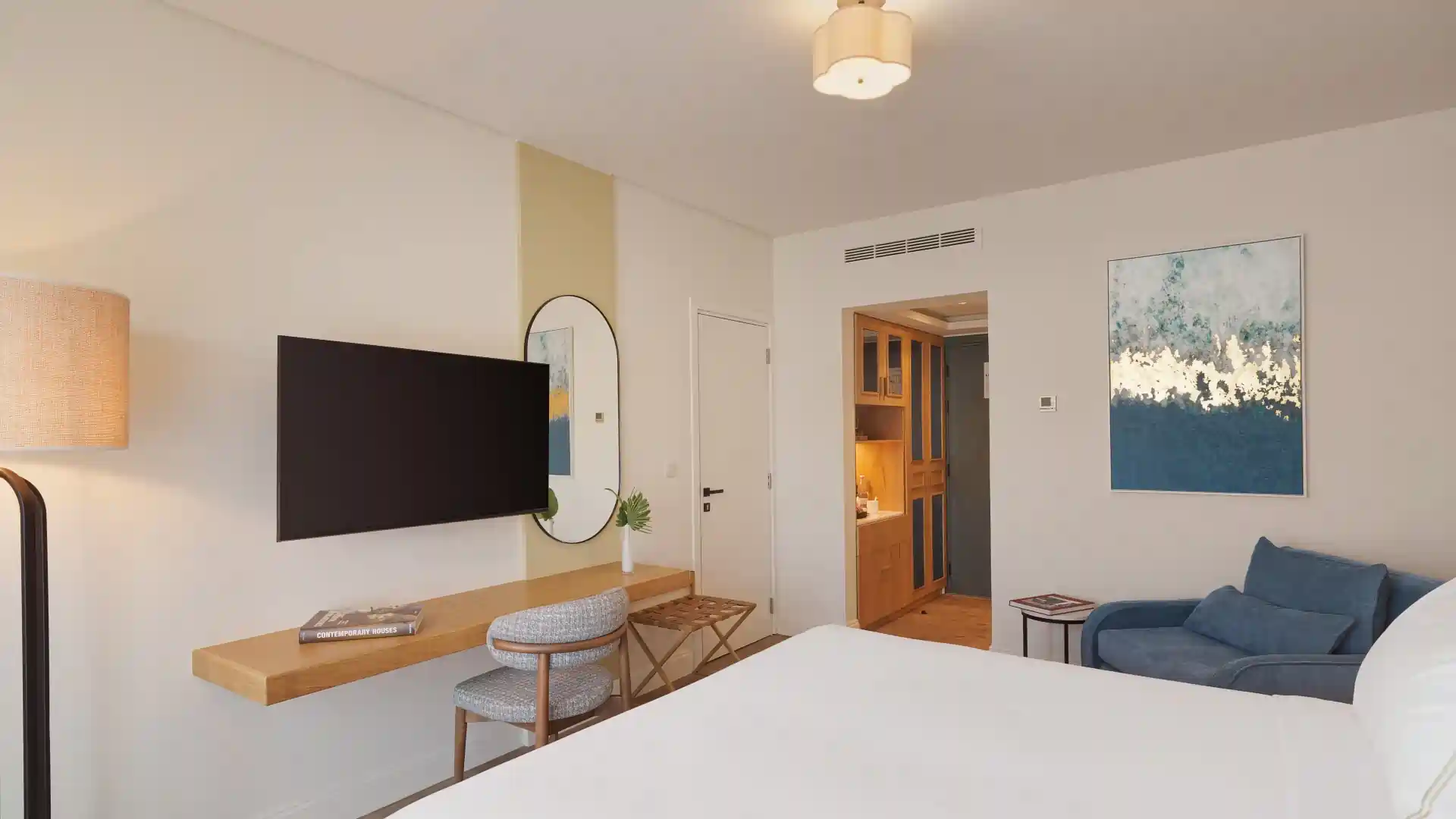 Deluxe Room Inland View