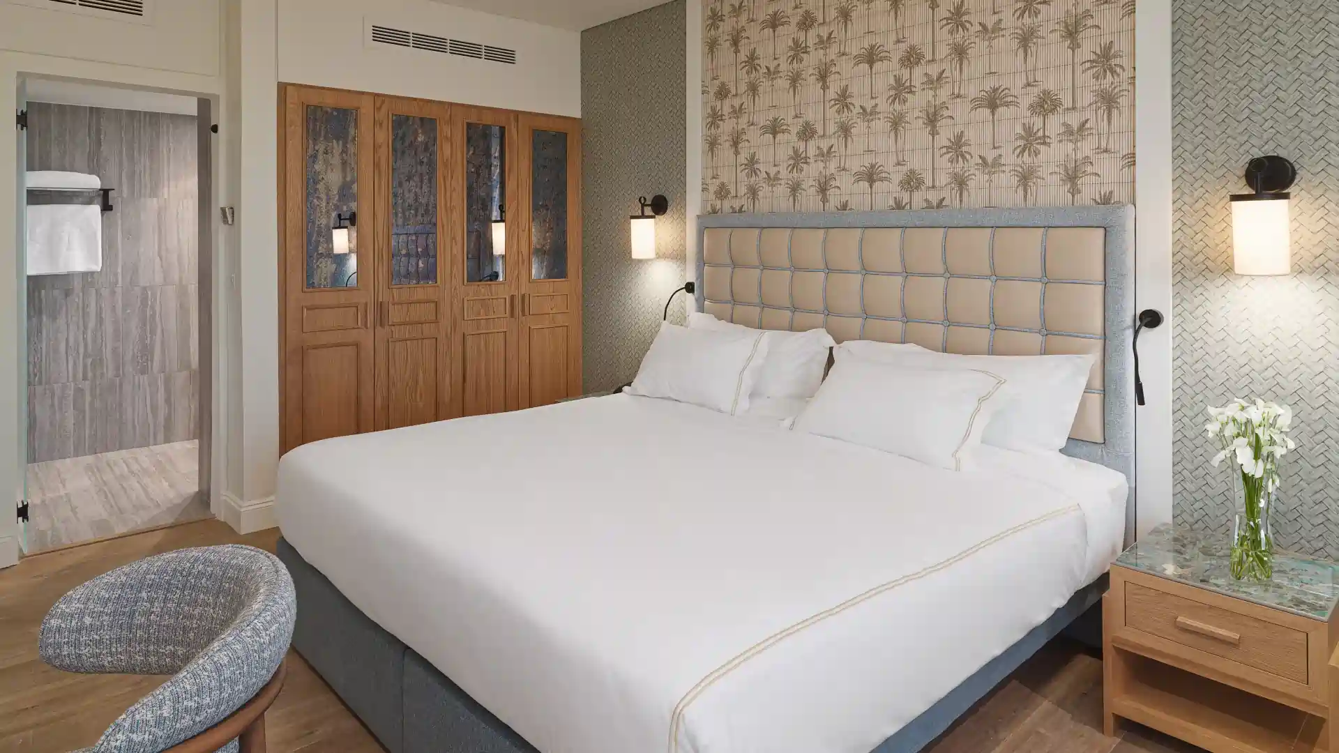 Signature One Bedroom Sea View Suite