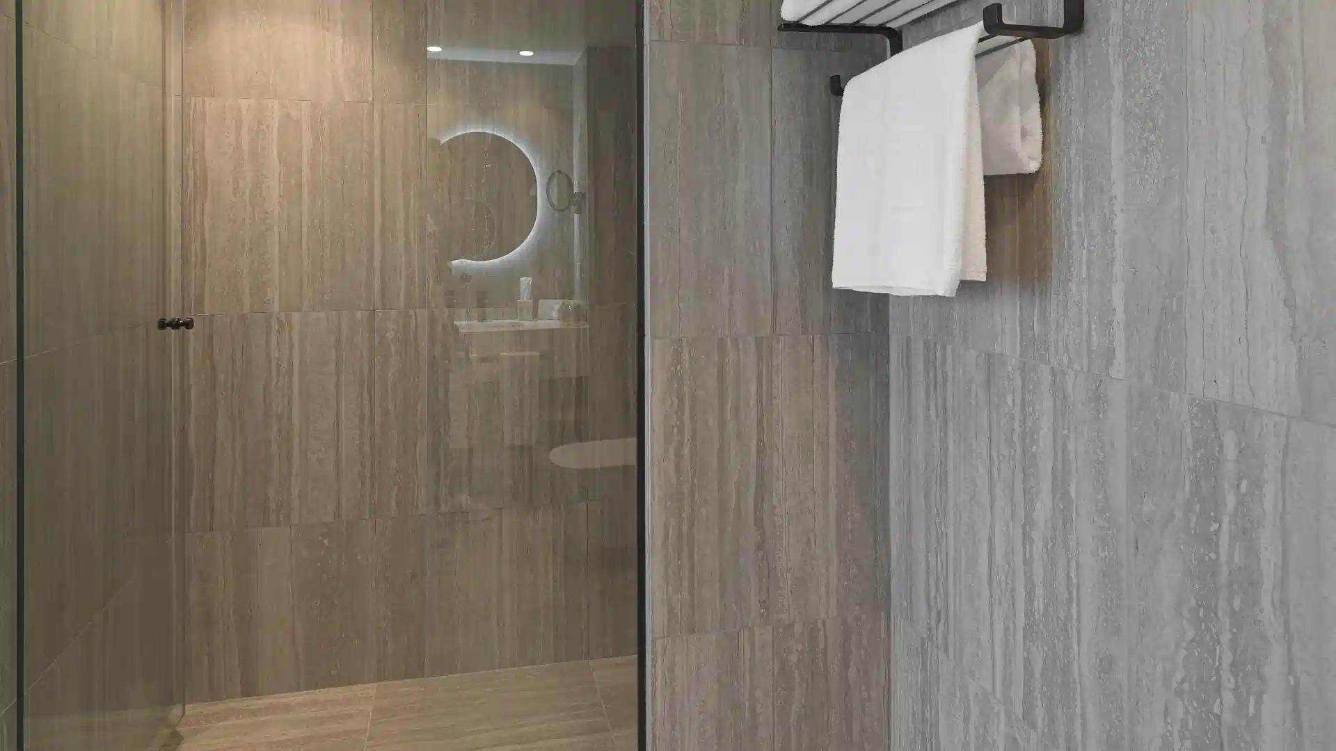Signature One Bedroom Sea View Suite