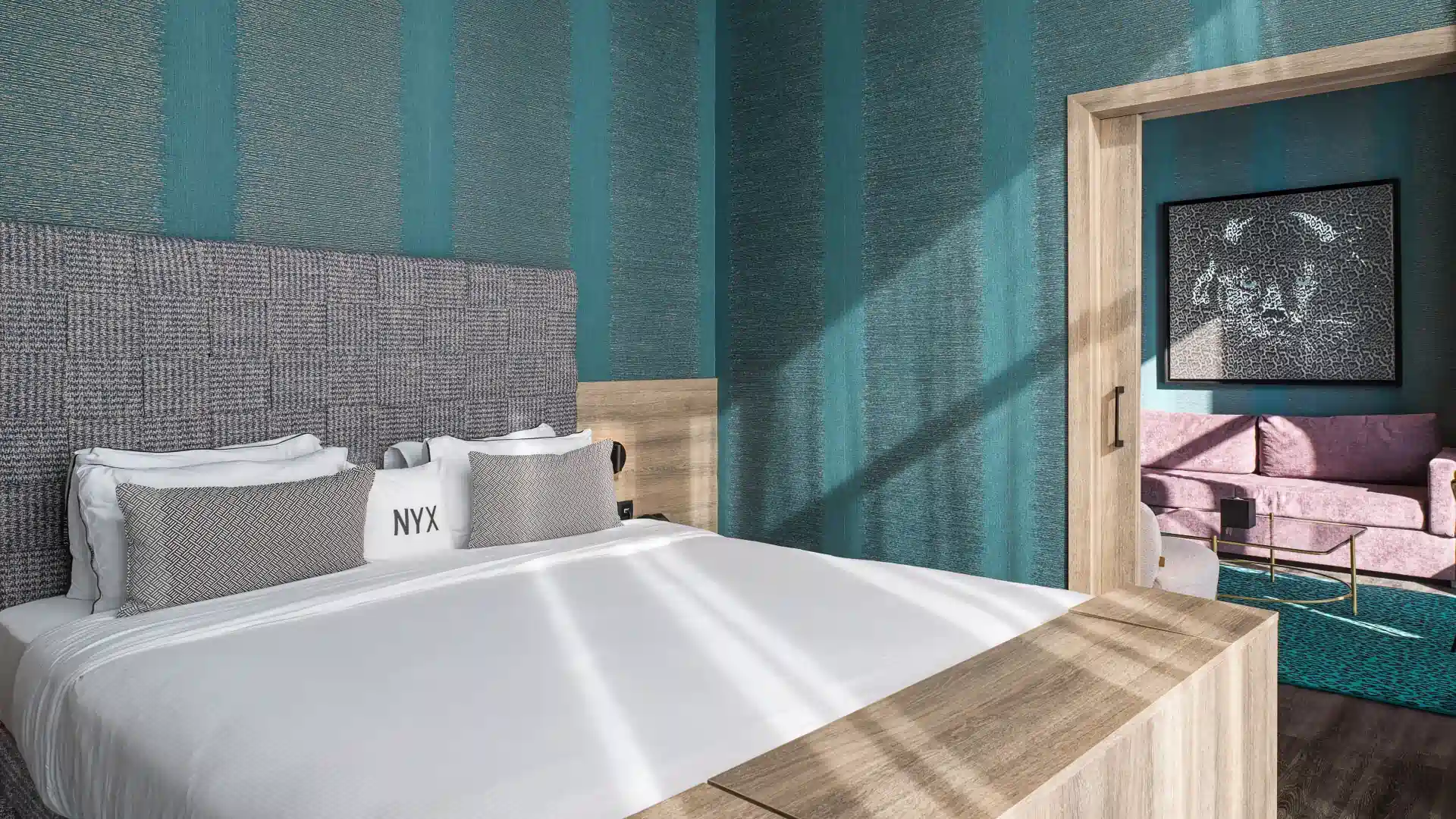 Heaven Suite with Sea View with Business Lounge Access
