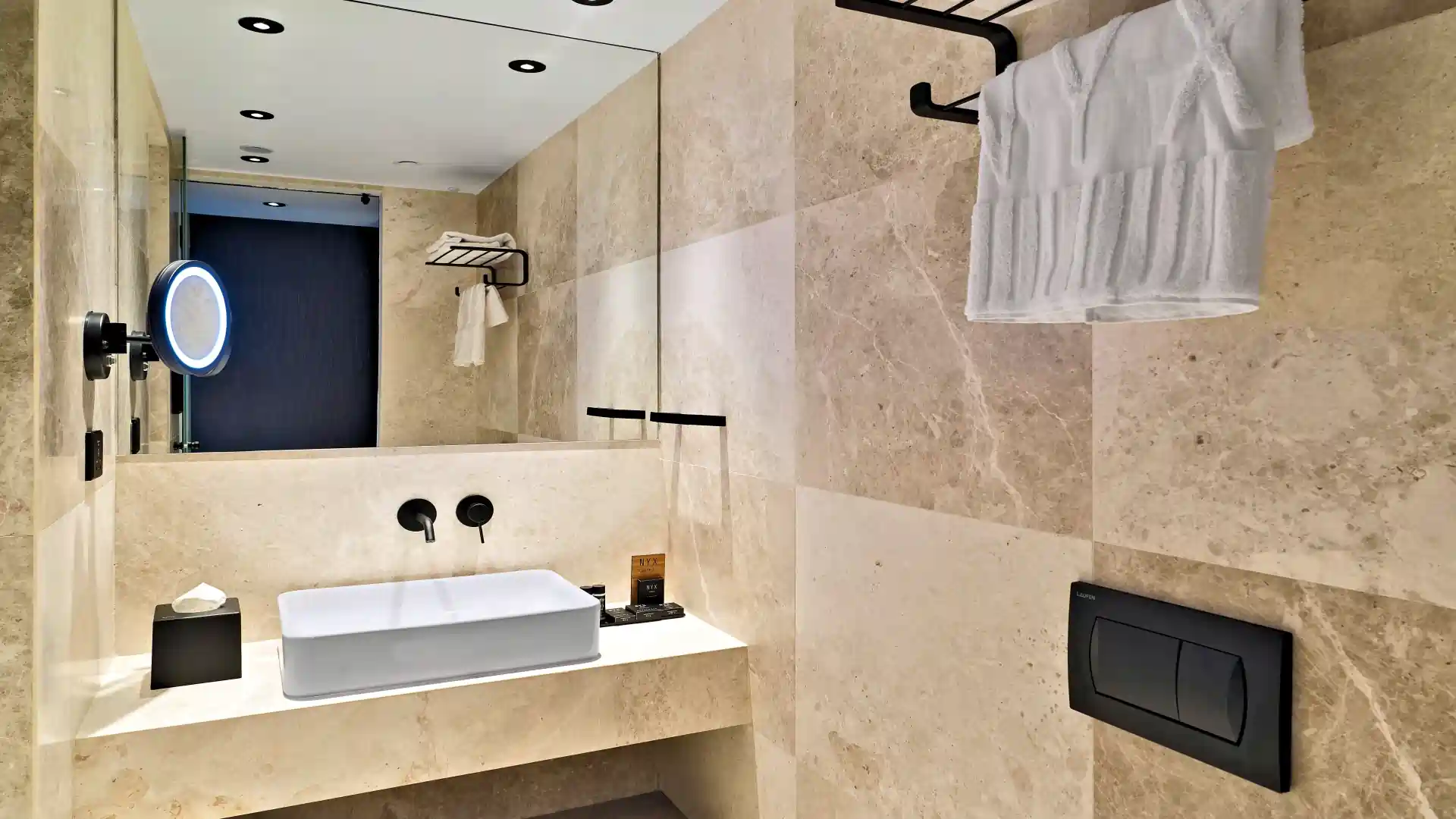 Space Executive Room Front Sea View with Business Lounge Access